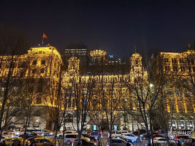 s10的夜景拍摄还行吧