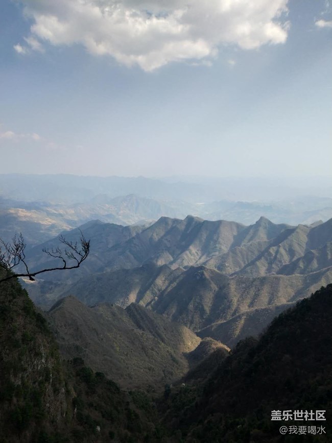 来到了陕西天竺山看看这里的风景多美啊