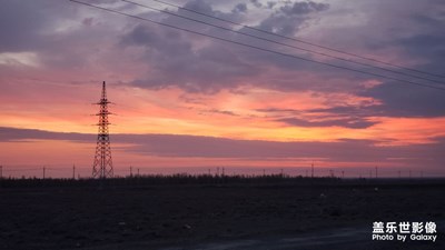 【阳光的味道】+朝霞满天红似火