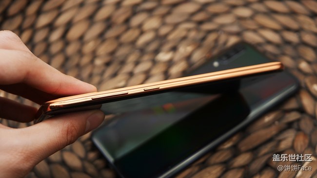 内外兼“U” 三星Galaxy A70首发评测