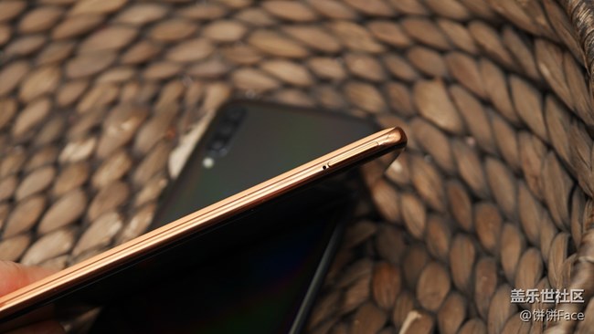 内外兼“U” 三星Galaxy A70首发评测
