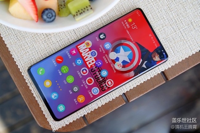 看得见摸得着的全面提升，称三星Galaxy S10+是机皇实至名归