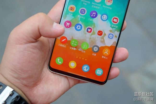 看得见摸得着的全面提升，称三星Galaxy S10+是机皇实至名归