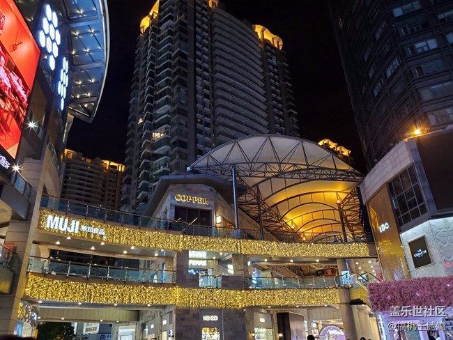 看得见摸得着的全面提升，称三星Galaxy S10+是机皇实至名归