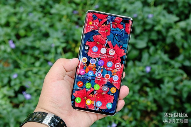 看得见摸得着的全面提升，称三星Galaxy S10+是机皇实至名归