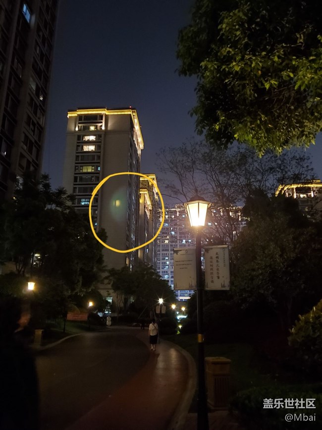 国行S10晚上拍照有灯影，很严重，难道是通病？