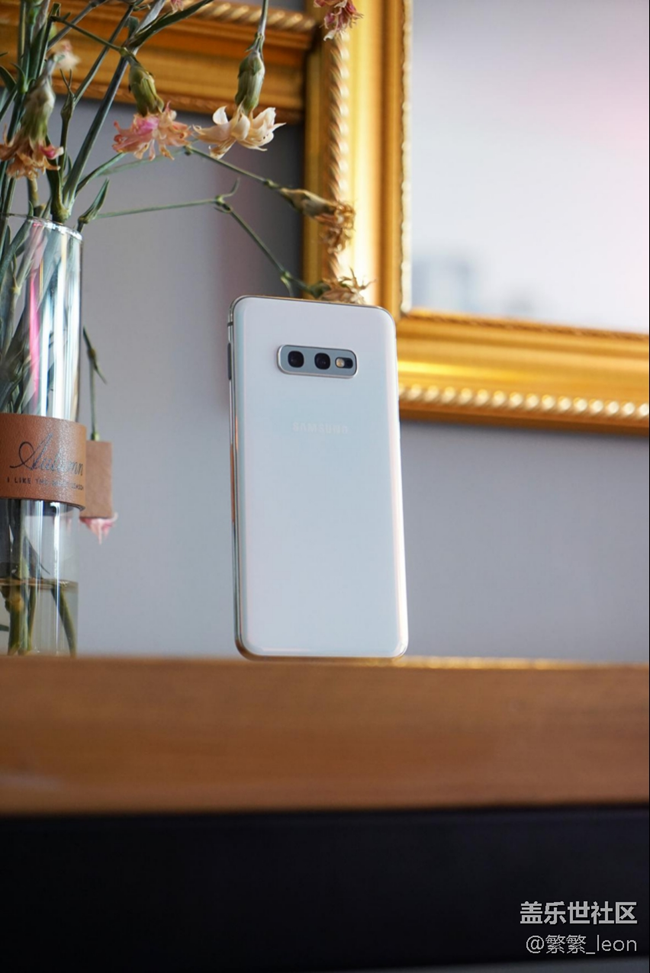三星Galaxy S10e 除了小屏旗舰，还有什么优胜之处？