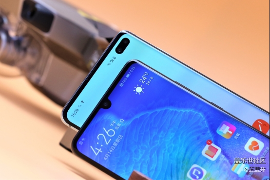 都是旗舰机，三星S10+跟华为P30 Pro到底谁更值得入手？