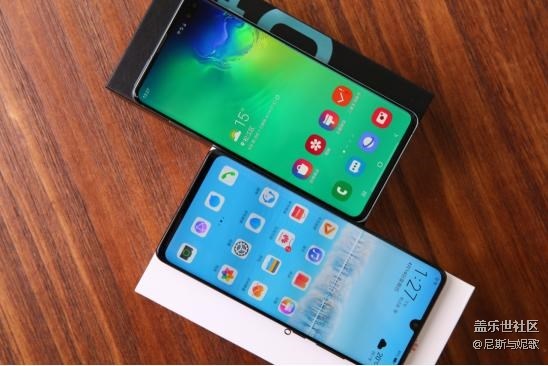 王者对决 华为P30 Pro遇上三星Galaxy S10+：差距一目了然