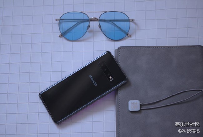 三星Galaxy S10评测：机皇之路的精彩表现让它神采奕奕