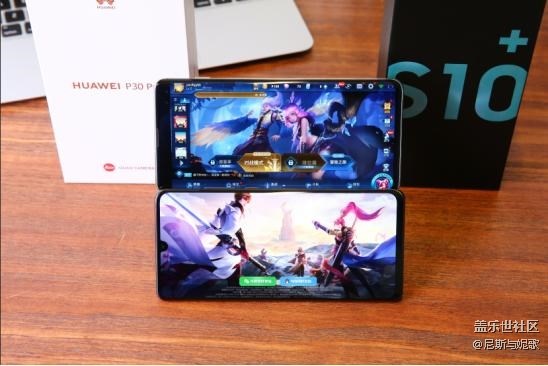 王者对决 华为P30 Pro遇上三星Galaxy S10+：差距一目了然