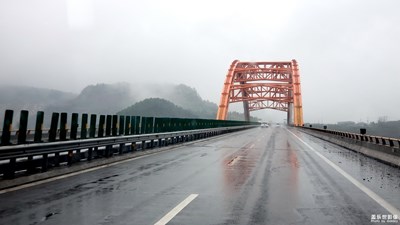 雨中游柳氏民居