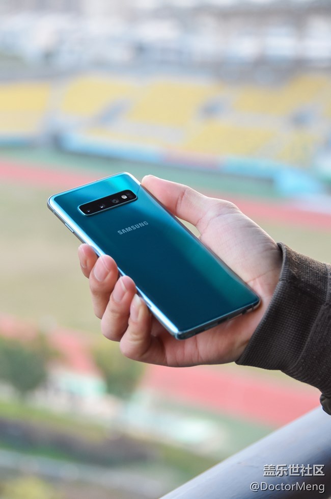 这是最好的「10代」，Galaxy S10使用体验（上篇）