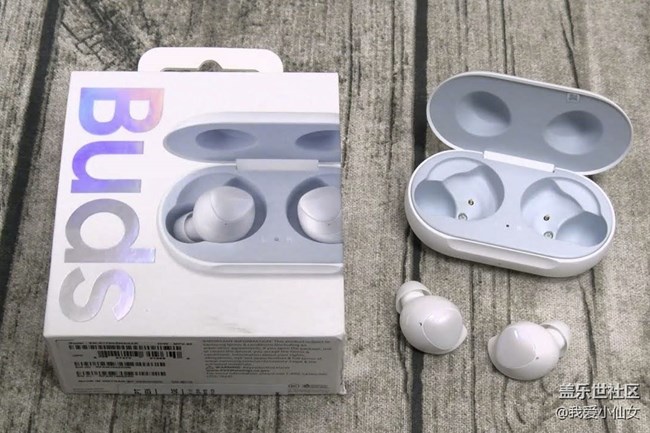 三星Galaxy buds，一款AKG音质的耳机！