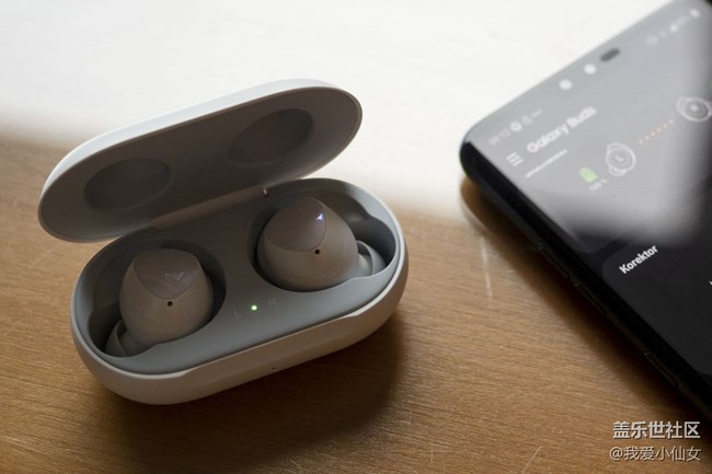 三星Galaxy buds，一款AKG音质的耳机！