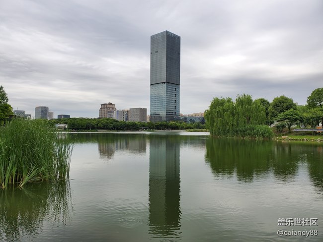 【Galaxy S10系列星粉体验活动】这个时代，最好的十代