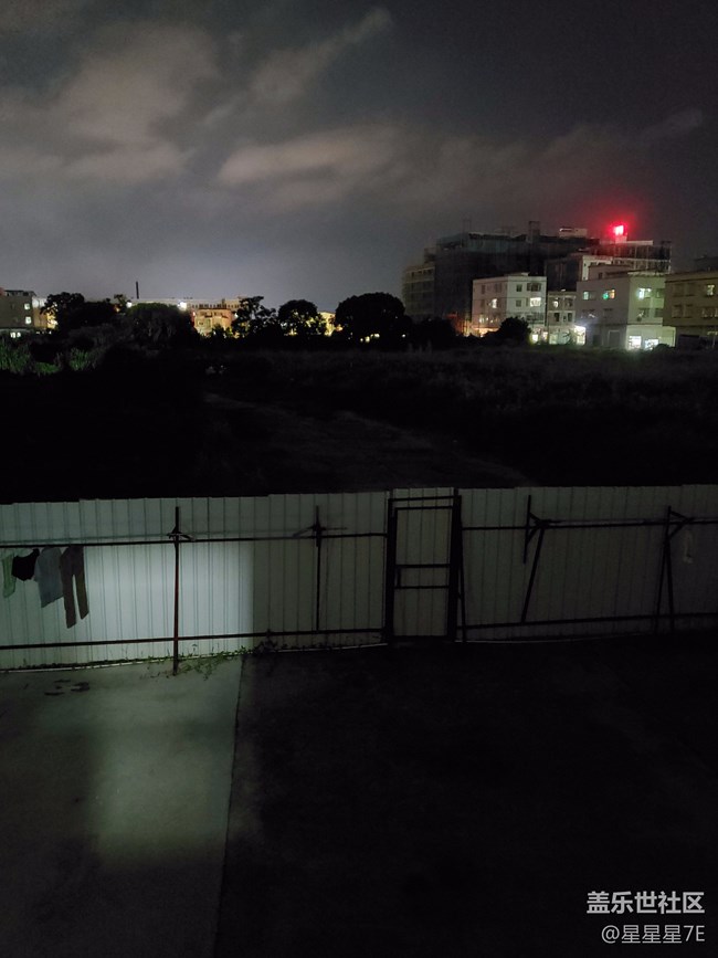 关于这次更新的相机夜景？