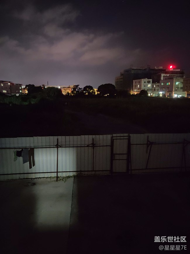 关于这次更新的相机夜景？