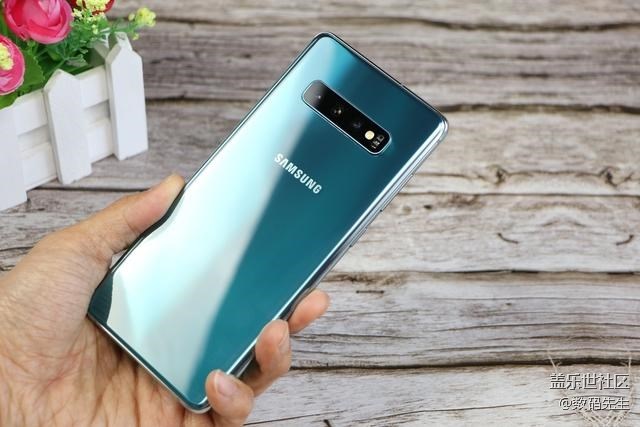 硬核性能旗舰 三星Galaxy S10+上手评测