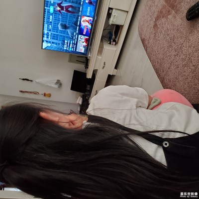 看看我的小泰迪吧  真的是可爱多啊  你也会喜欢的