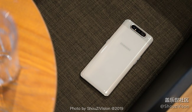 翻转摄像头打来的极致全面屏，三星Galaxy A80实拍图赏