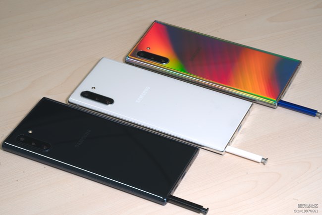 “十”代星机皇 三星Galaxy Note10系列抢先评测