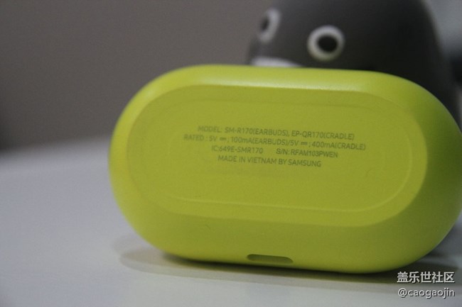轻便小巧又骚气的Galaxy Buds 赏析