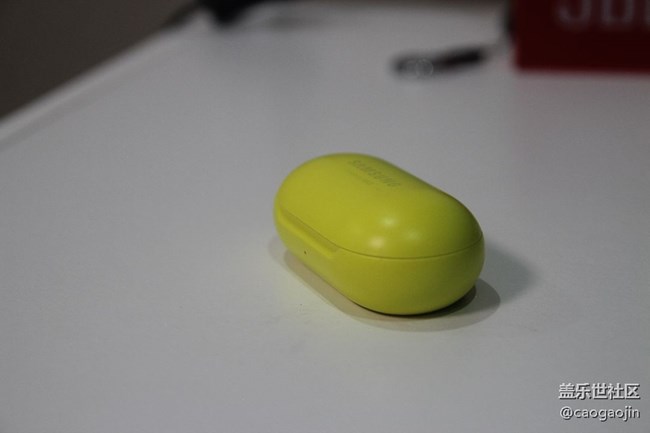 轻便小巧又骚气的Galaxy Buds 赏析