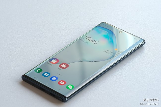 “十”代星机皇 三星Galaxy Note10系列抢先评测