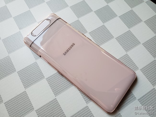 翻转三摄加持 -Galaxy A80评测
