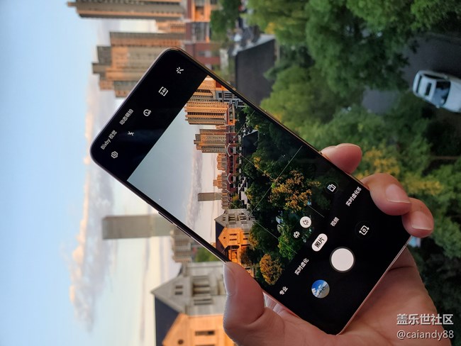翻转三摄加持 -Galaxy A80评测