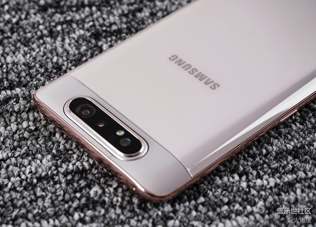 【Galaxy A80星粉体验活动】 集黑科技于一机的大胆创新