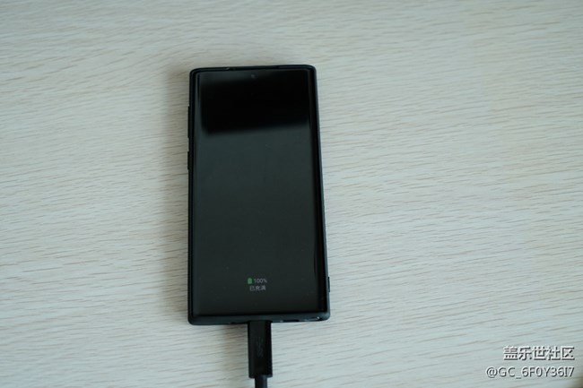 NOTE10麦昆黑-把玩