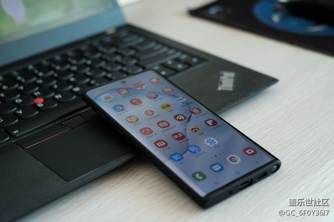 NOTE10麦昆黑-把玩