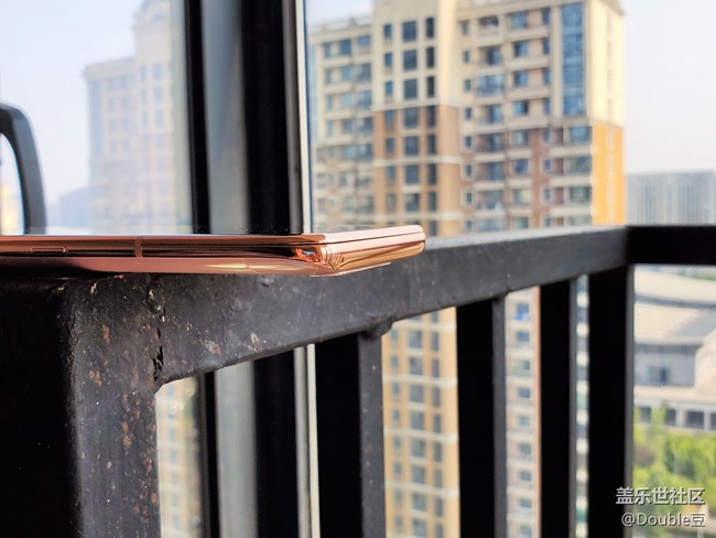 三星Galaxy A80：翻转的艺术