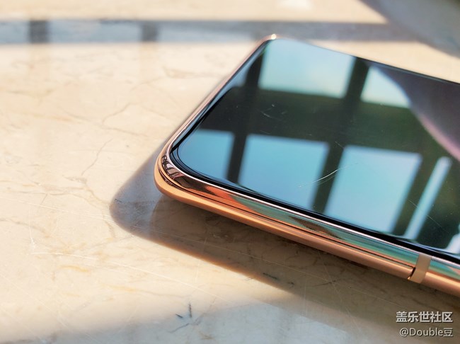 三星Galaxy A80：翻转的艺术