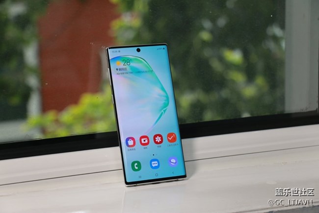 25W超级快充+3500mAh大电池，三星Galaxy Note 10全面测评