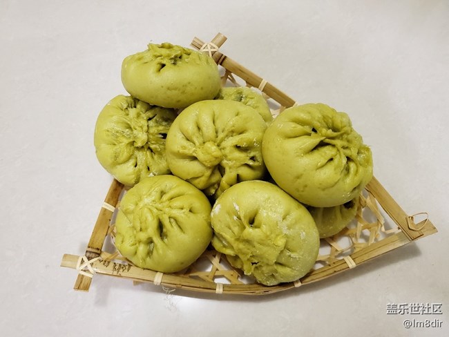 第一次尝试不一样的粉丝包，还蛮好吃的。