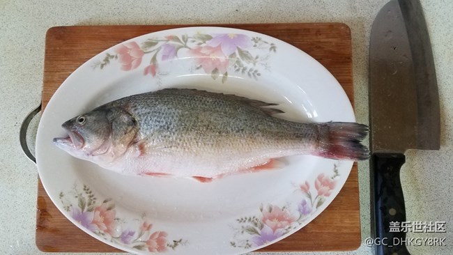 【私房菜】+红烧鲈鱼