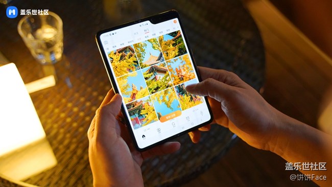 开合之间两个世界 Samsung Galaxy Fold美图赏