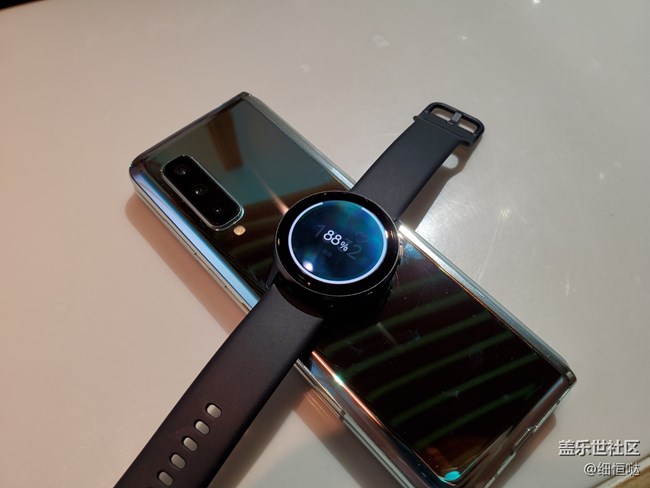 星体验 Galaxy Watch Active2 40mm款