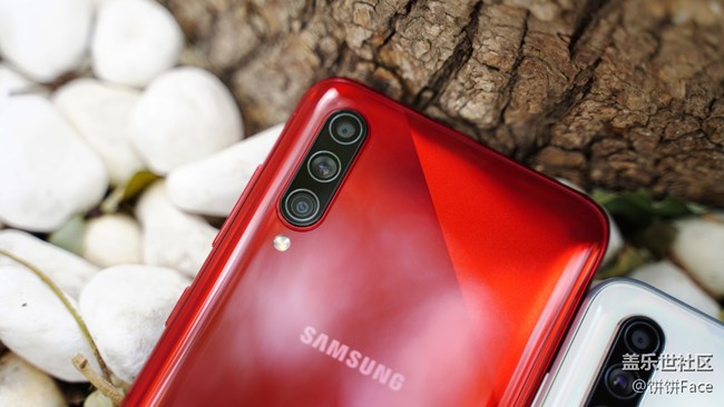 6400万超广角三摄 三星 Galaxy A70s美图赏
