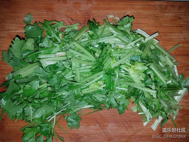 简单易做又好吃---芹菜炒肉丝