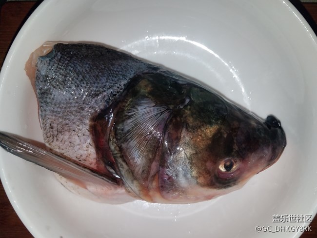 家常菜----红烧鱼头豆腐