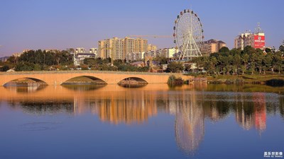 【倒影】之玫瑰湖公园