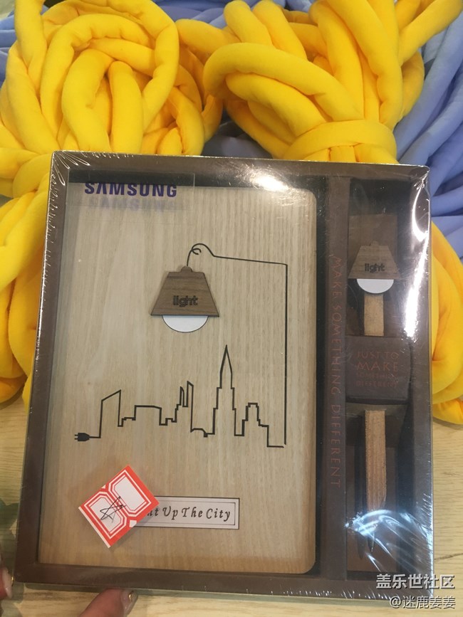 Galaxy Fold新机体验get✓暖暖抱枕抱回家(づ′▽`)づ