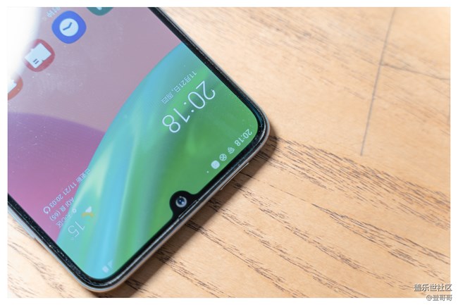唯美中端佼佼者之初识Galaxy A70s