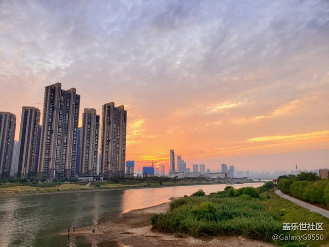 【Galaxy Note10系列星粉体验活动】十代旗舰，十分强大