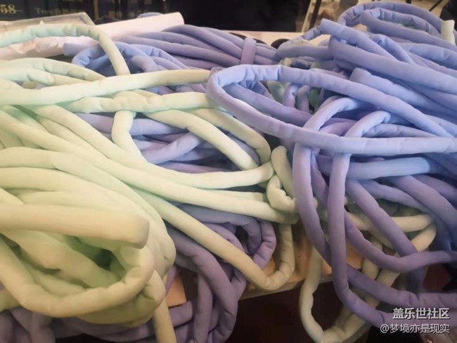 体验三星Galaxy Fold&DIY冰岛抱枕