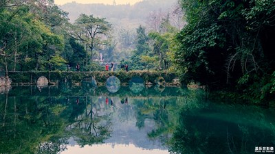 多彩贵州之小七孔桥